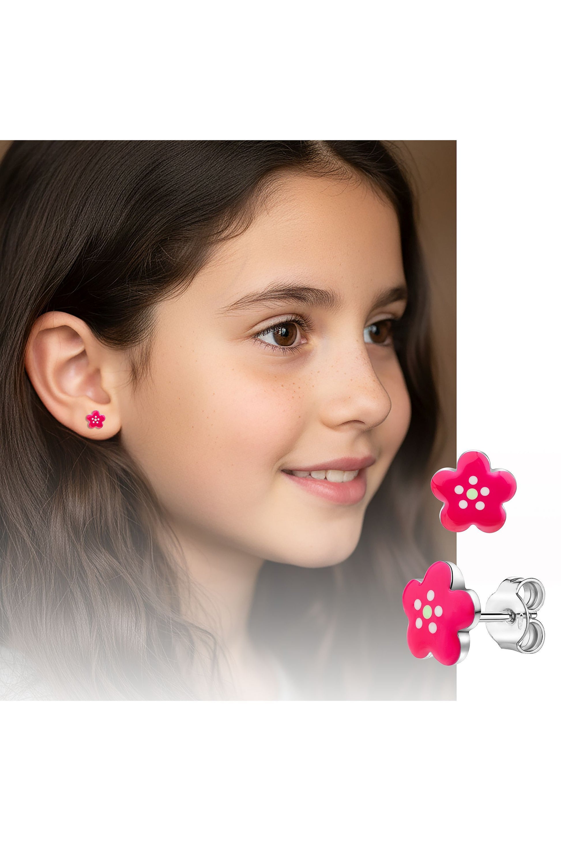 Blumen Ohrstecker aus 925 Sterling Silber rhodiniert getragen